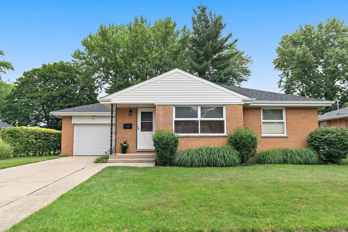 Photo of 846 Sioux Drive