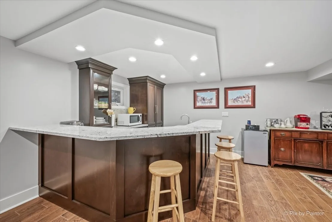 Photo of 858 SHOREWOOD Drive