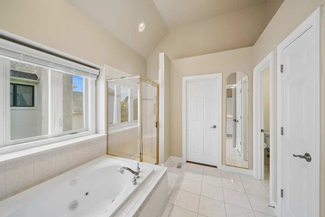 Photo of 2360 Sutton Lane