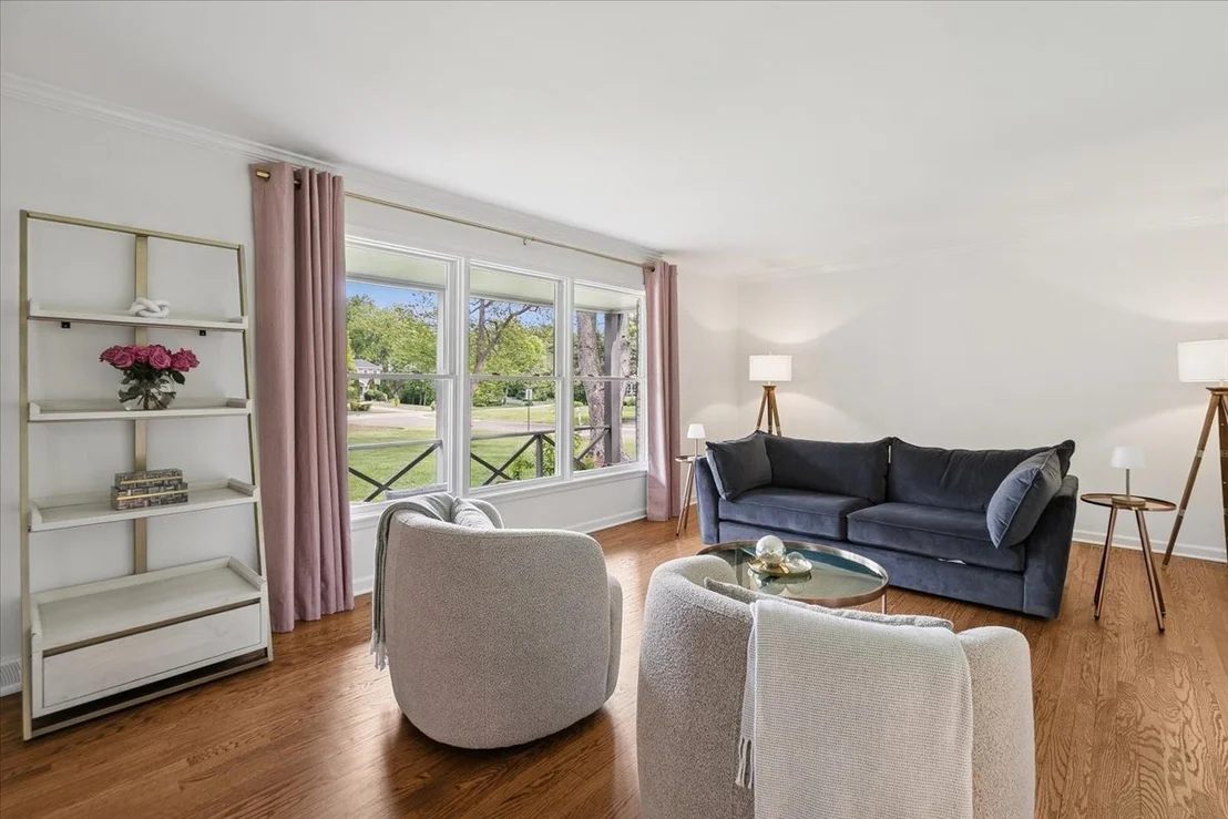 Photo of 818 Valley Road