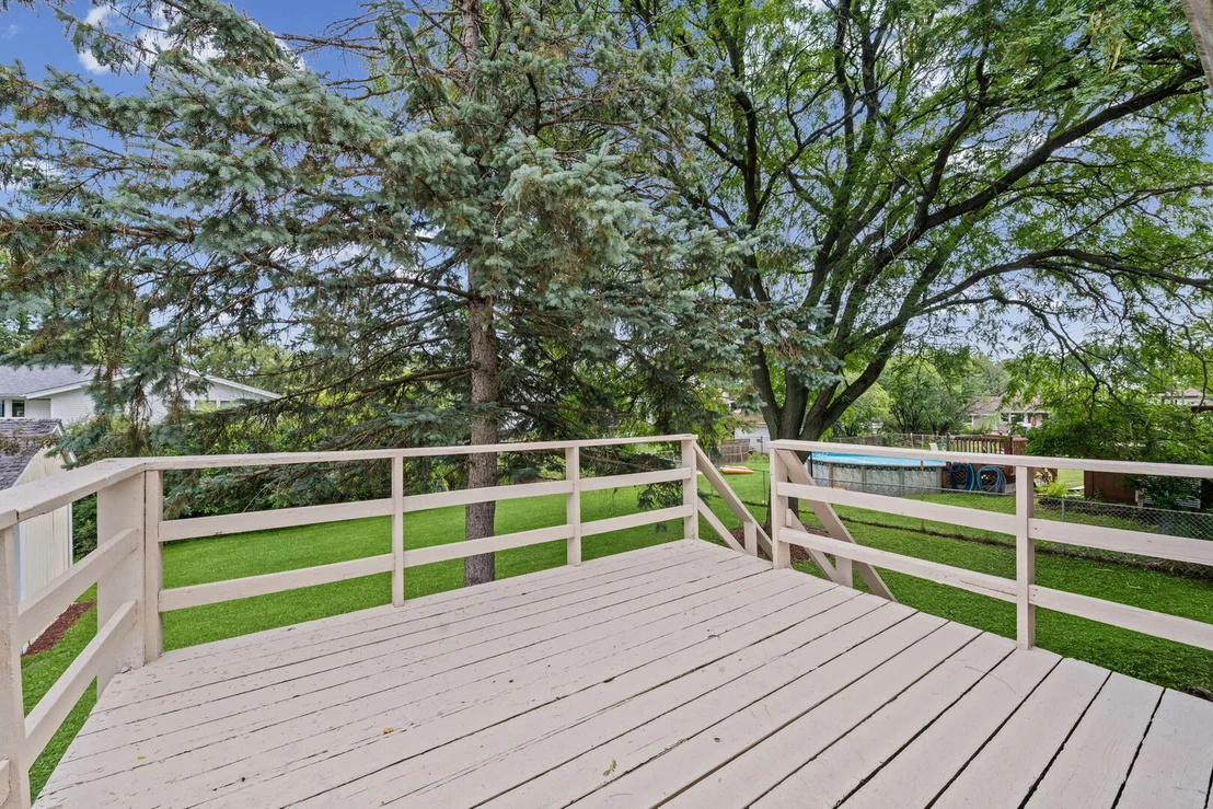 Photo of 933 Webster Lane