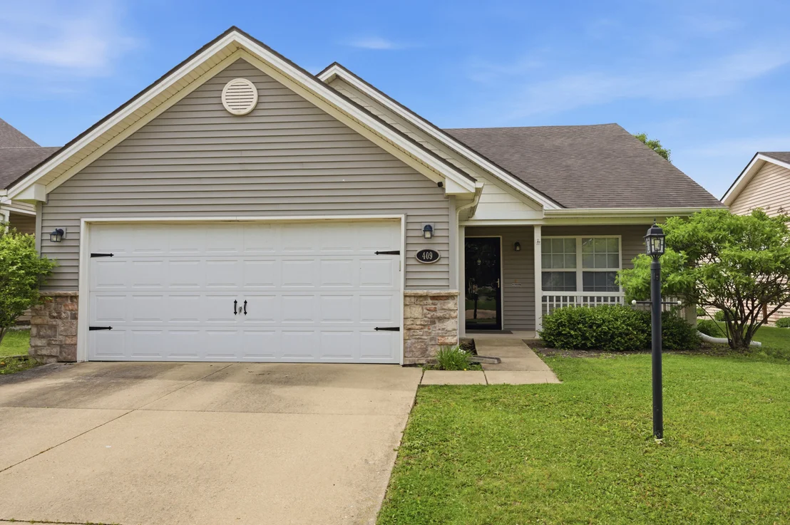 Photo of 409 Lauterbur Lane