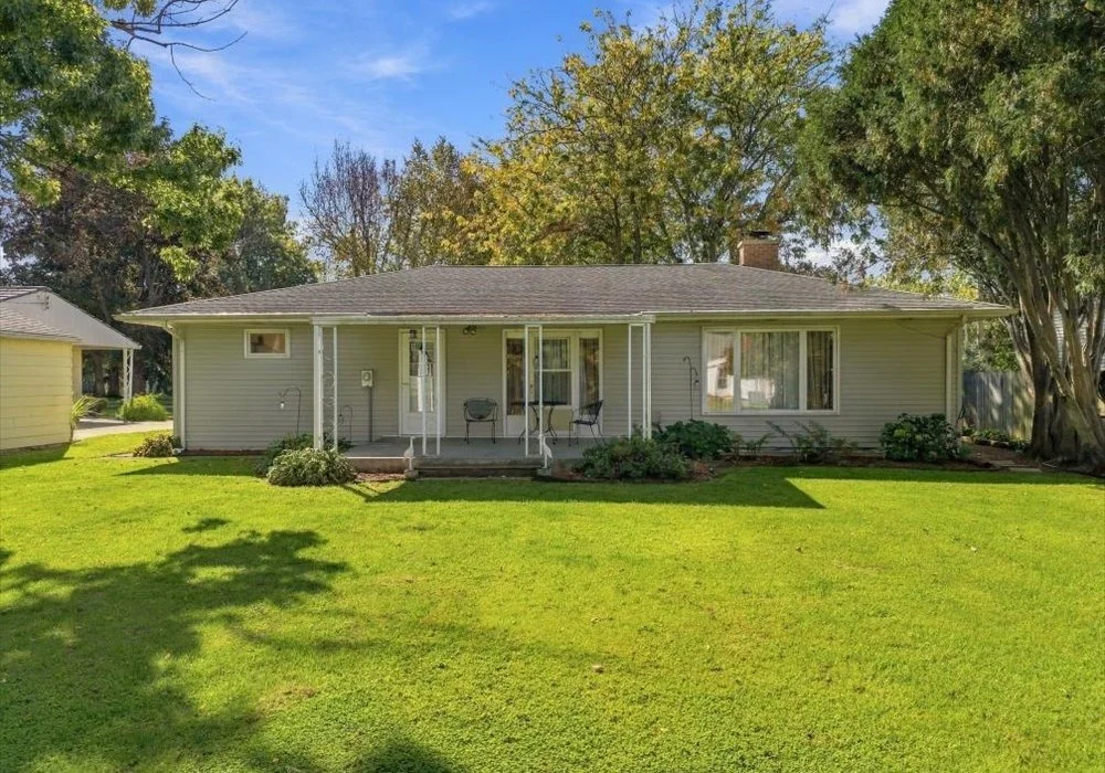 Photo of 408 Sunset Lane