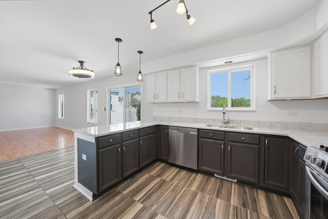 Photo of 5615 Stonybrook Drive