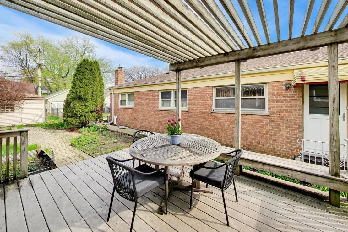 Photo of 325 Dodge Avenue