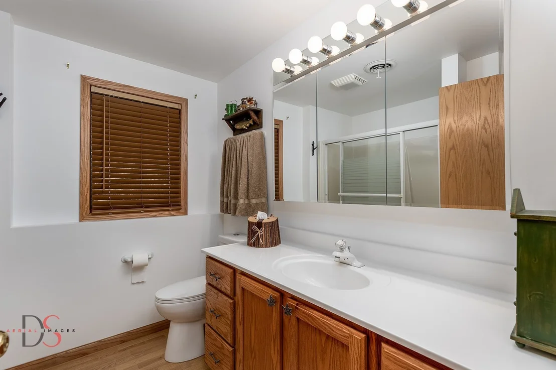 Photo of 1419 Shoreline Drive