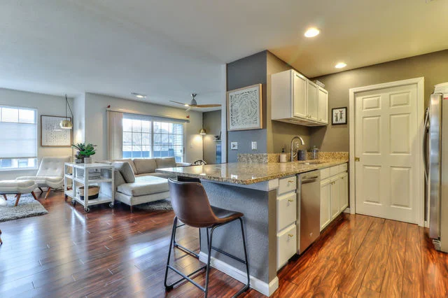 Photo of Unit 207 at 2404 Windward Boulevard