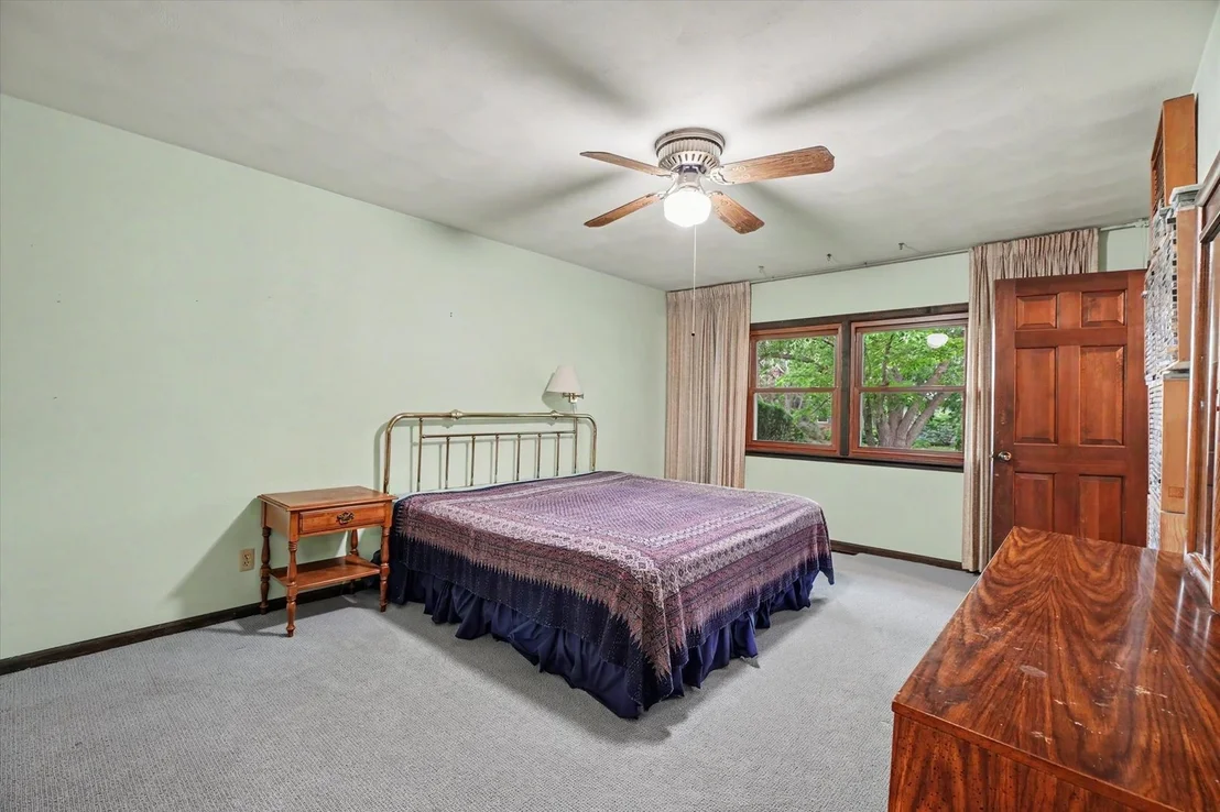 Photo of 204 E Willard Street
