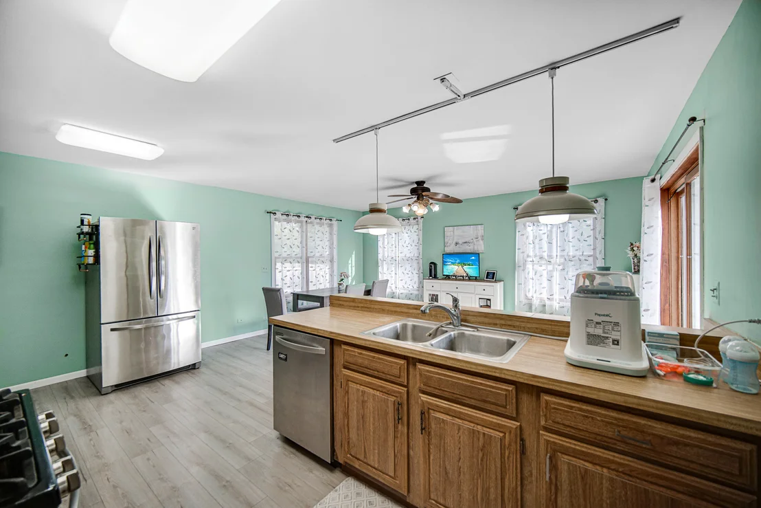 Photo of 951 SURF Court