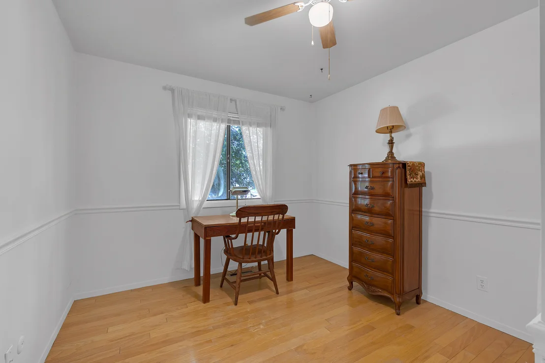 Photo of 2504 W Fairview Lane