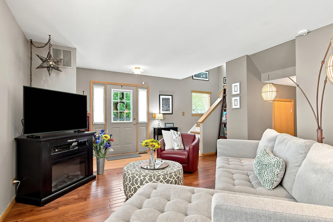 Photo of 783 Manor Road