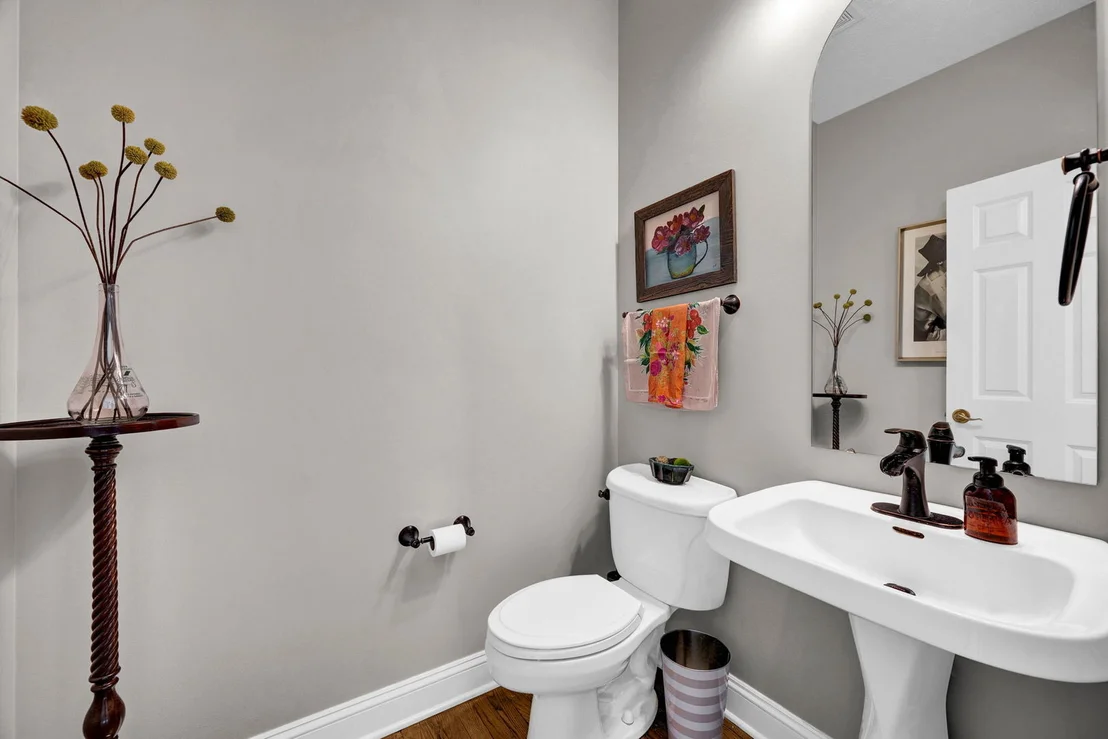 Photo of 2106 Foxtail Road