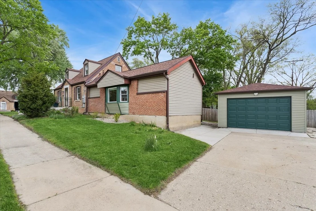Photo of 1118 Manchester Road