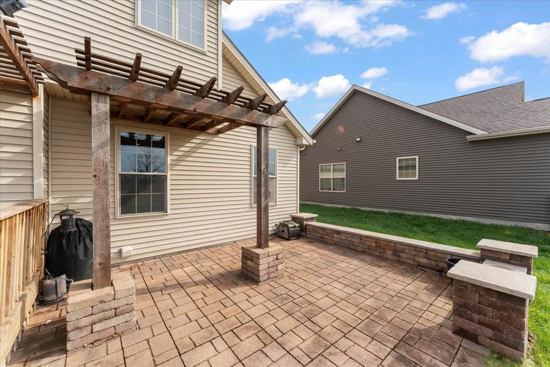 Photo of 5101 Stonebridge Drive
