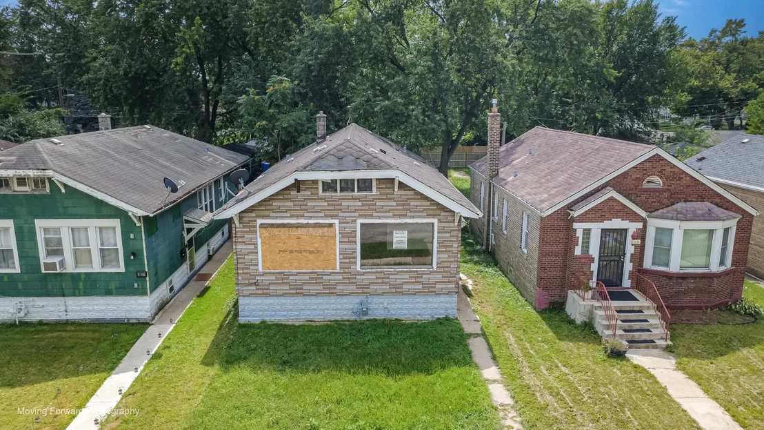 Photo of 659 W 116th Place