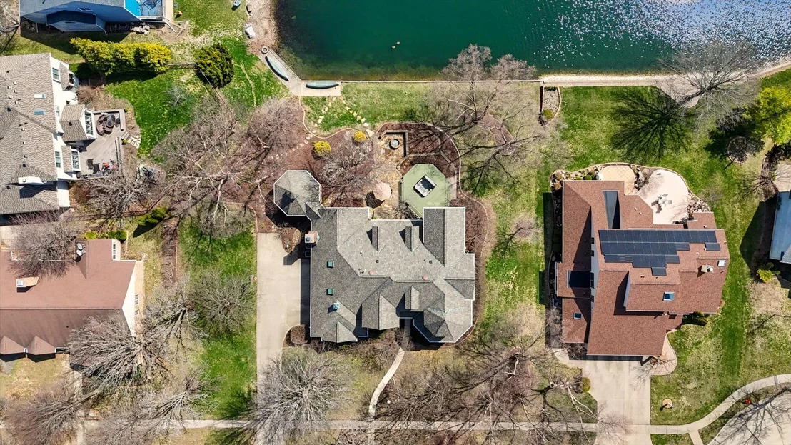 Photo of 2204 Edgewater Place