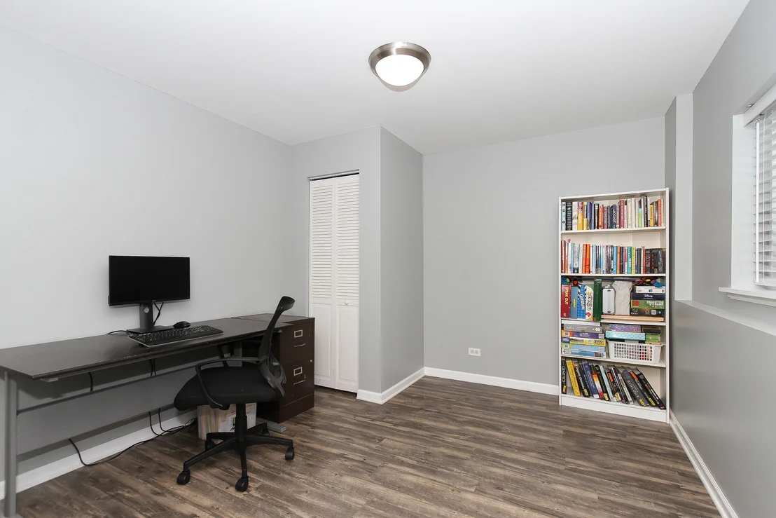 Photo of 734 THORNBURY Road