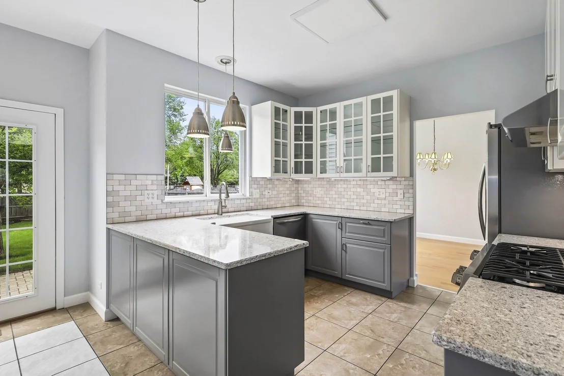 Photo of 2455 Emerson Lane