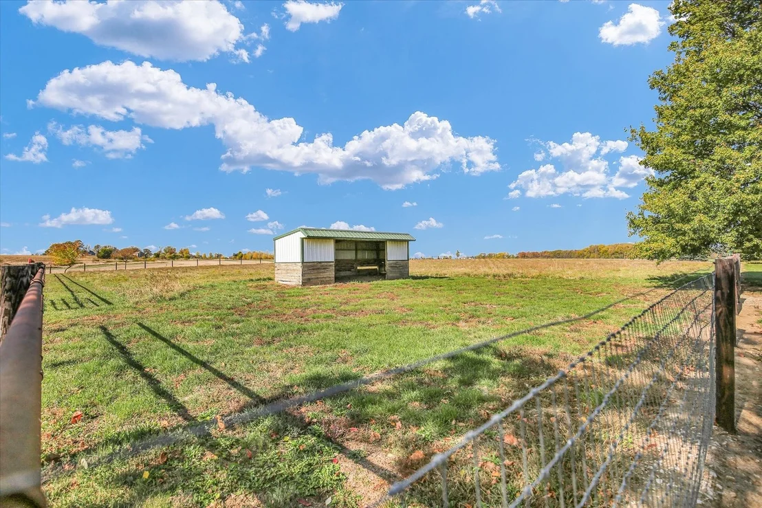Photo of 561 County Road 700 N