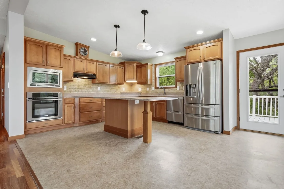 Photo of 2662 Evans Road