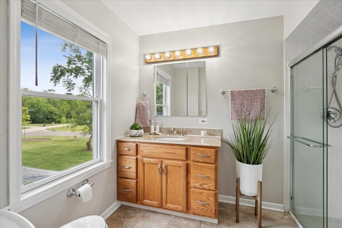 Photo of 818 Valley Road