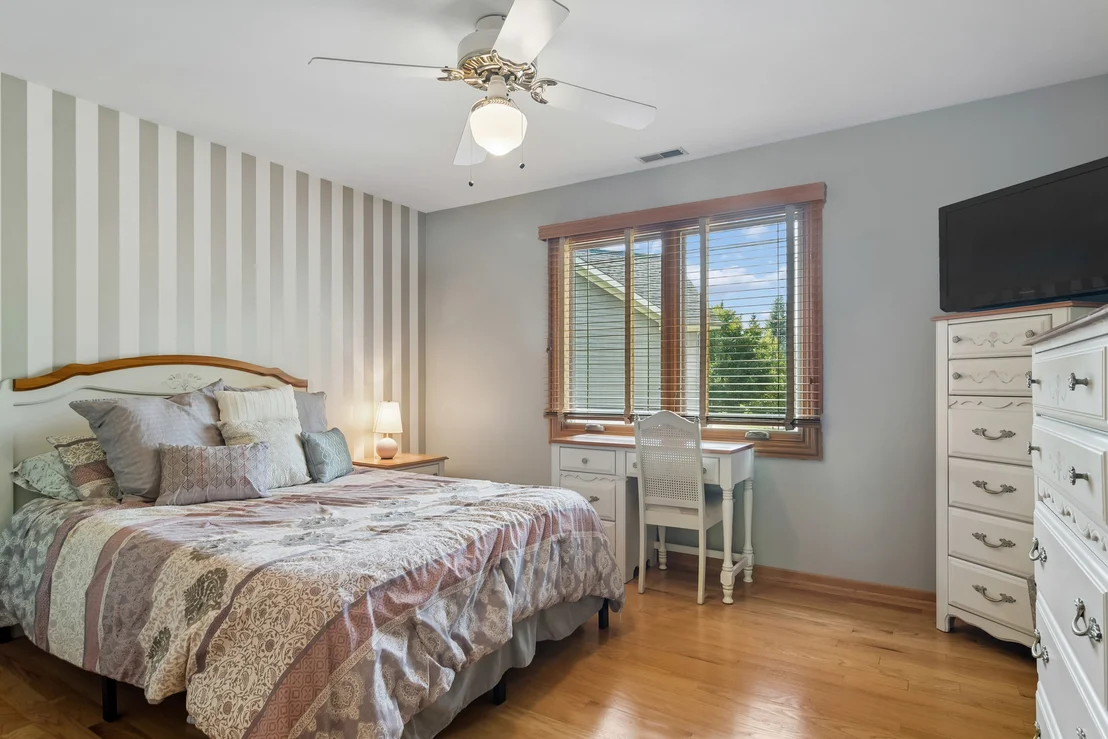 Photo of 824 Kent Circle