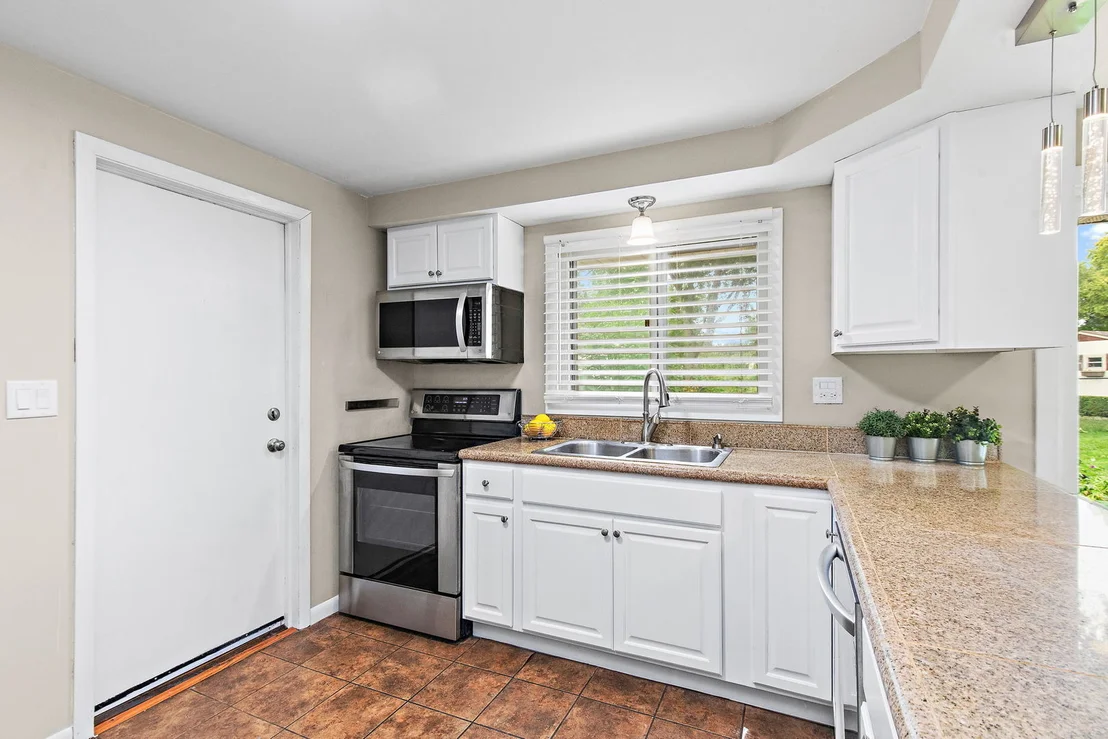 Photo of 321 Desmond Drive