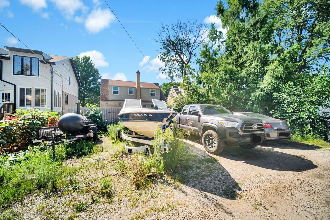 Photo of 313 Harlem Avenue