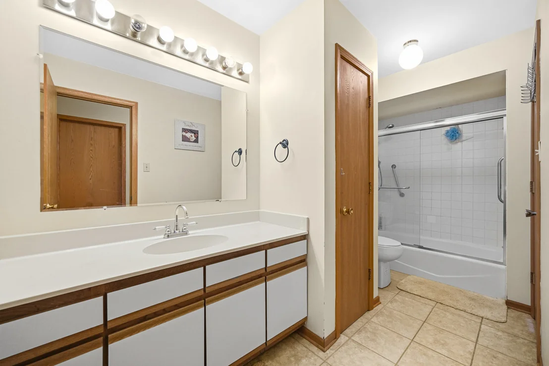 Photo of Unit 0 at 16054 85th Place