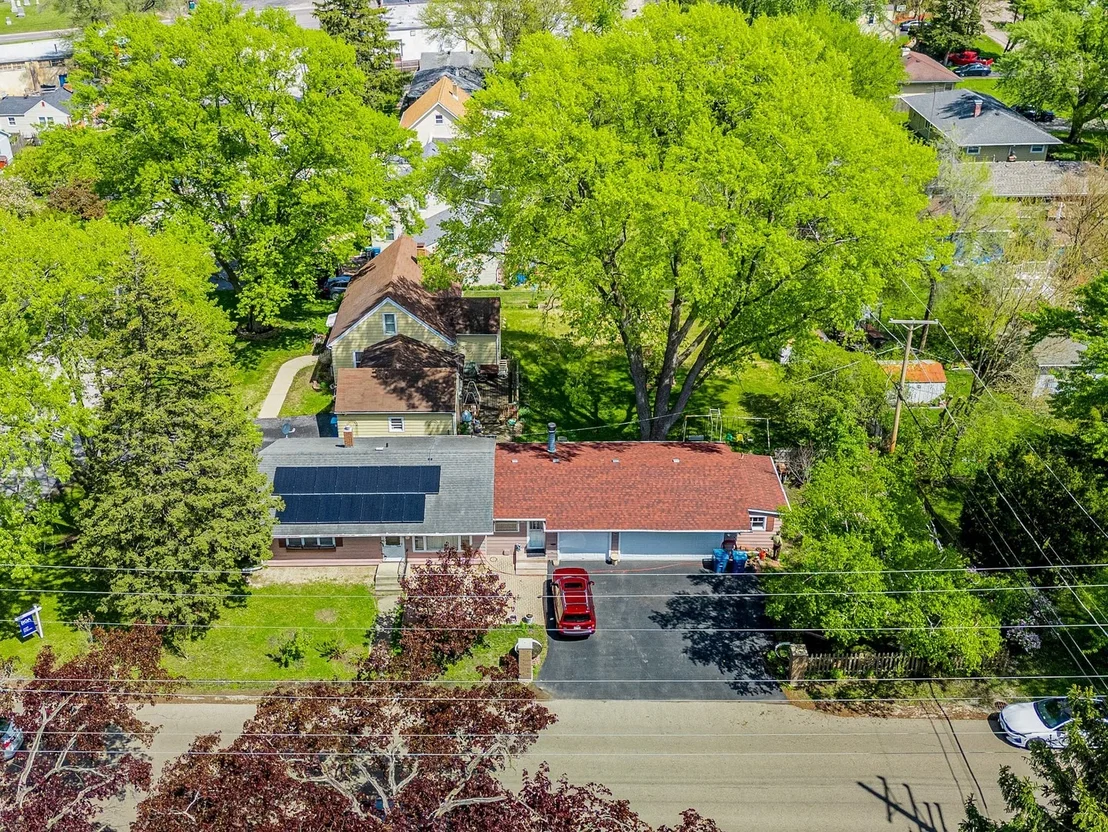 Photo of 1045 Palace Street