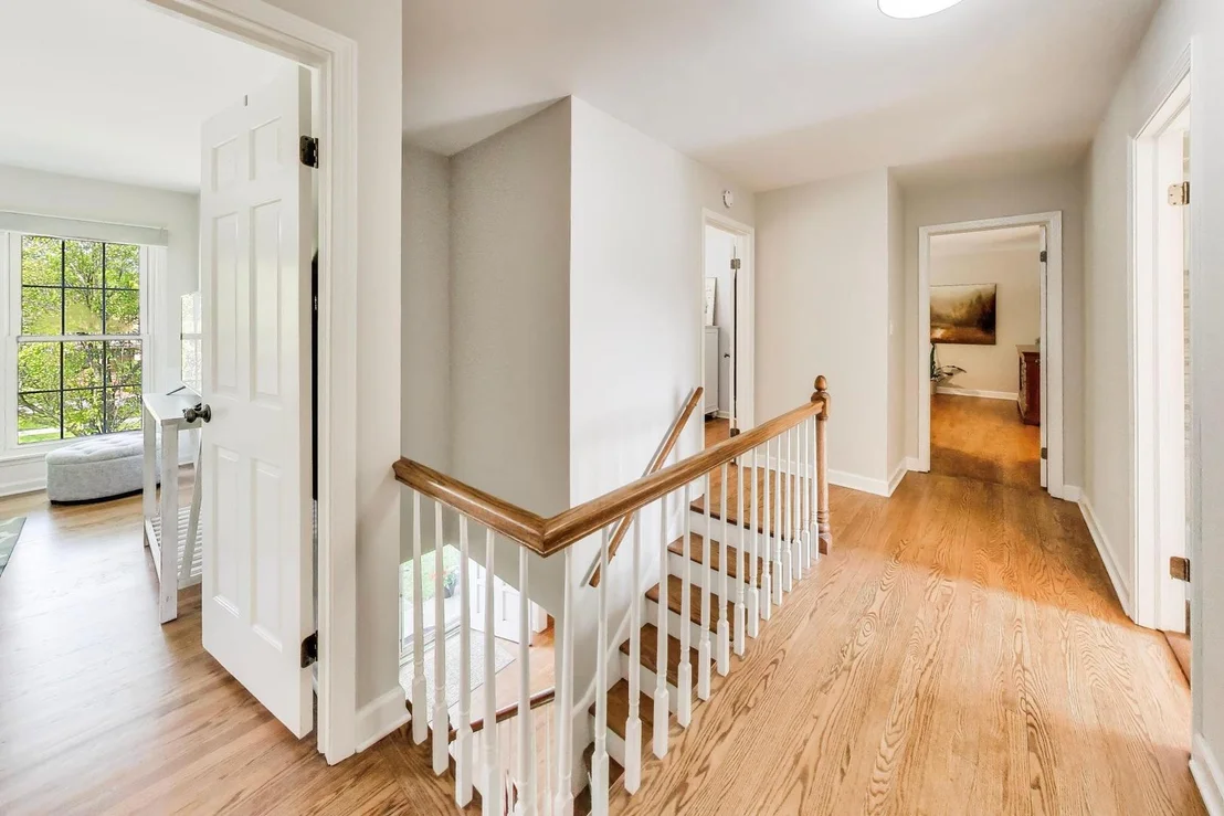 Photo of 363 Anjou Drive