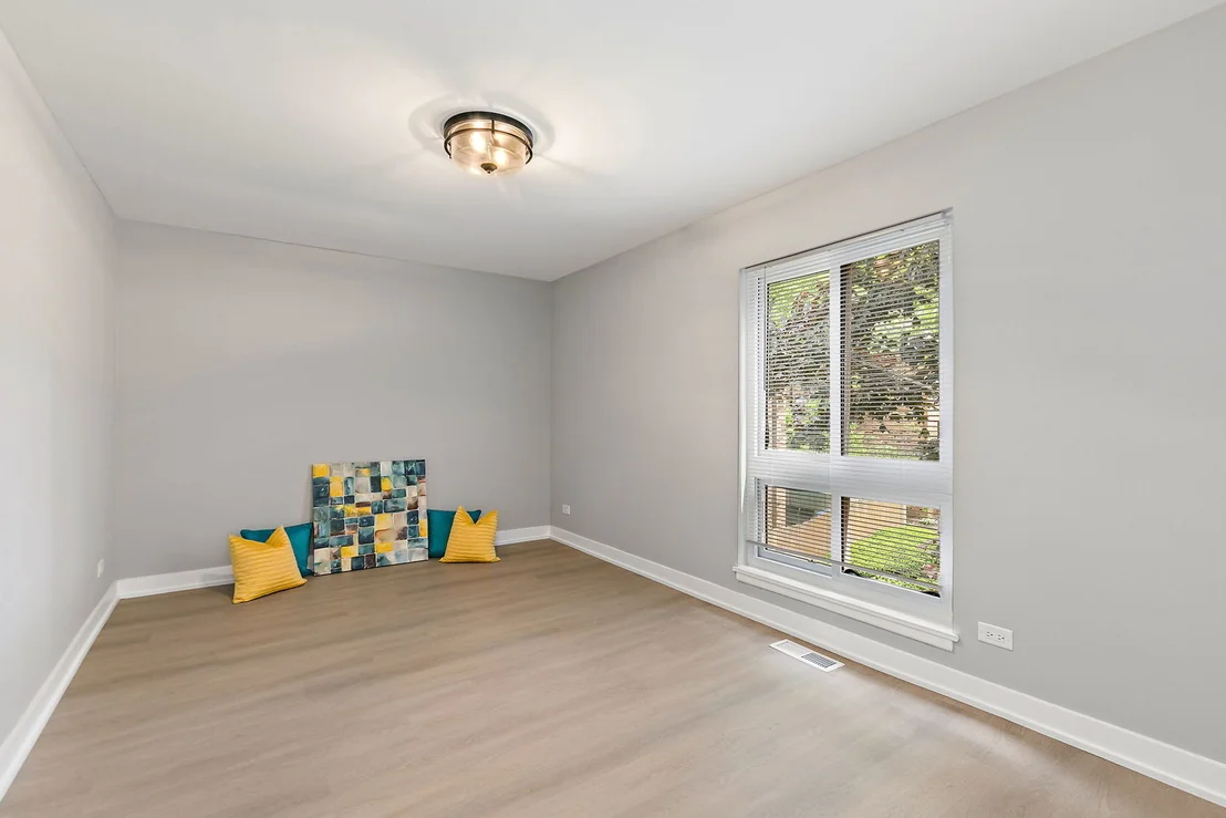 Photo of 2013 Post Oak Place