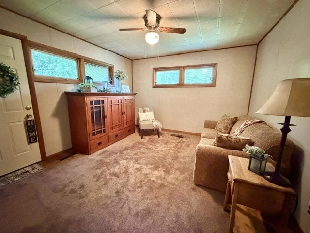 Photo of 1100 Meadowview Drive