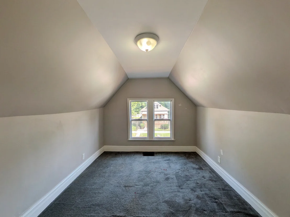 Photo of 215 W 112th Place