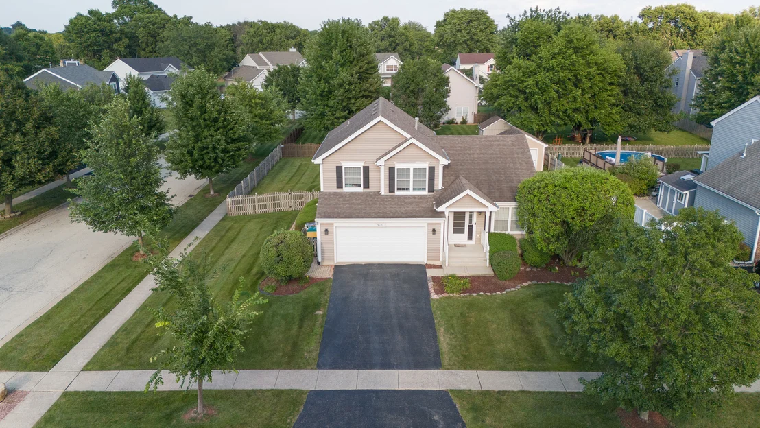 Photo of 910 Carlyle Drive