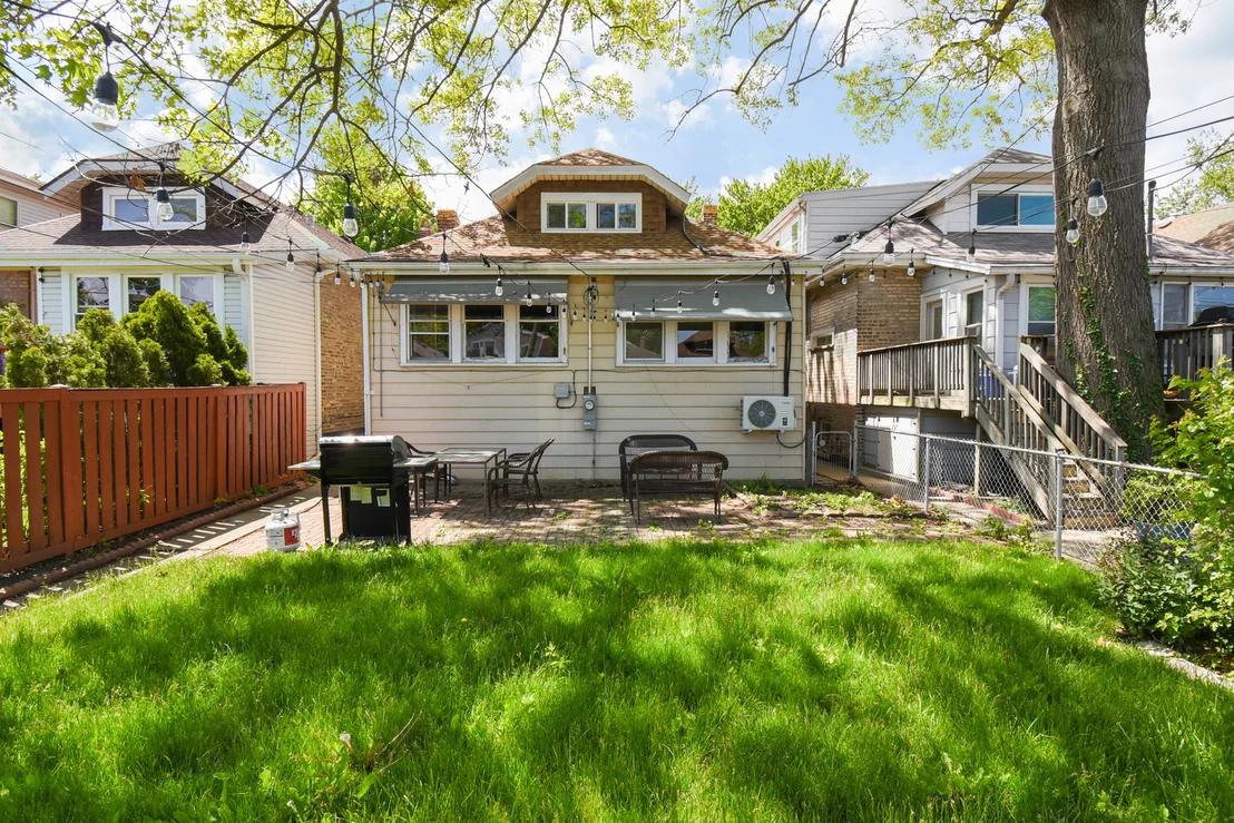 Photo of 1437 Maple Avenue