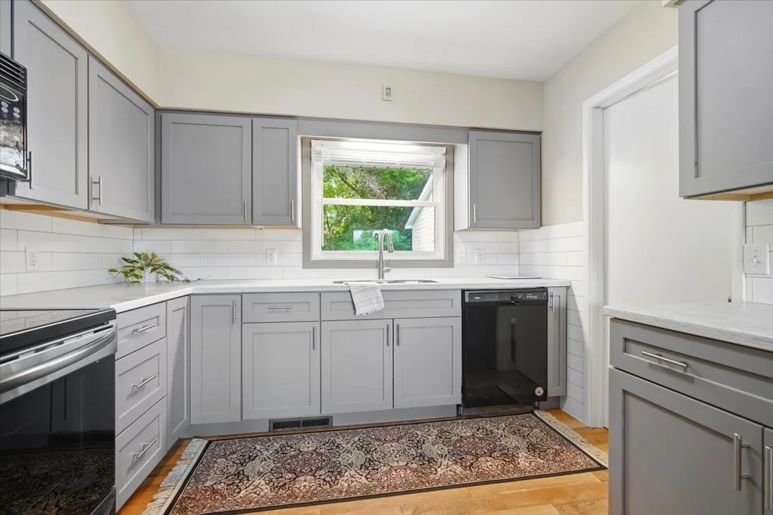Photo of 203 Highview Drive