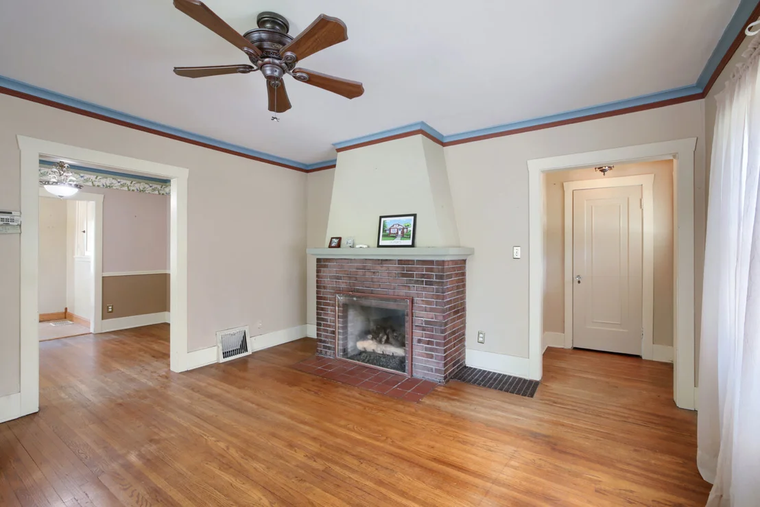 Photo of 345 Vincent Place