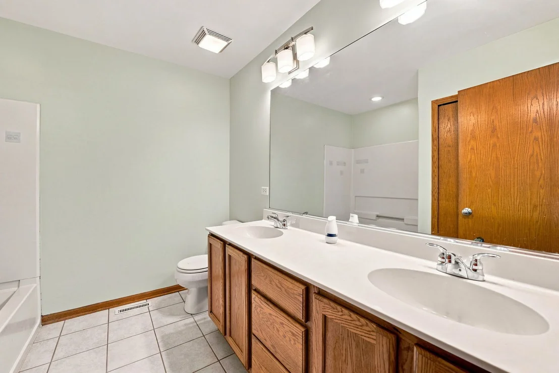 Photo of 1800 Waters Edge Drive