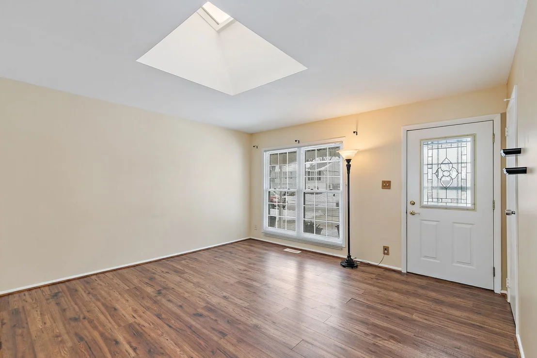 Photo of 213 Villa Road