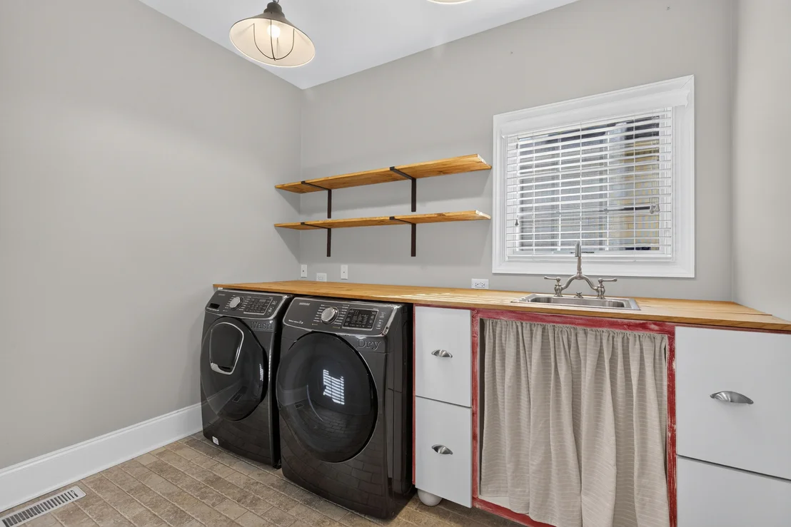 Photo of 25323 W Alison Road