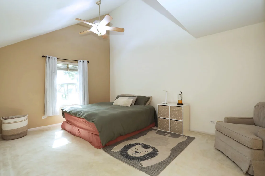 Photo of 1335 Laurel Oaks Drive