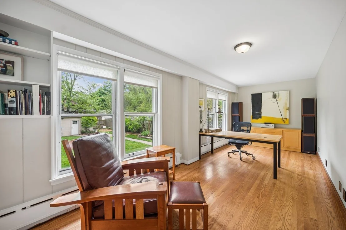 Photo of 1101 Forest Avenue