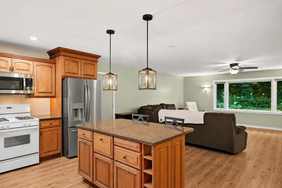 Photo of 1225 Winaki Trail