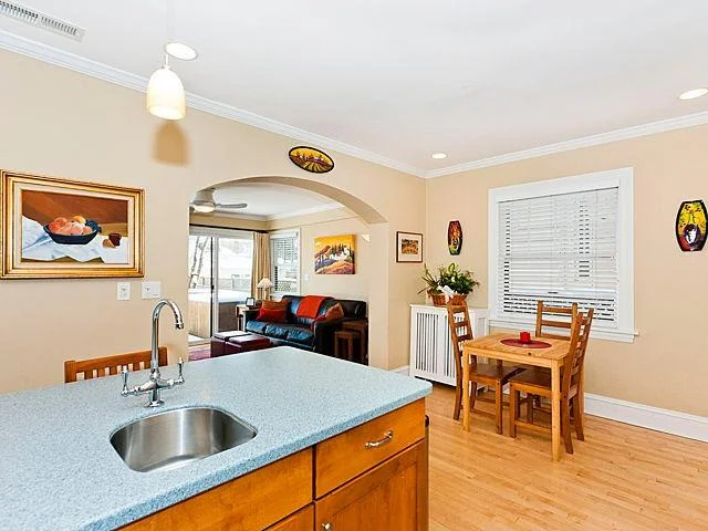 Photo of 2211 Forestview Drive