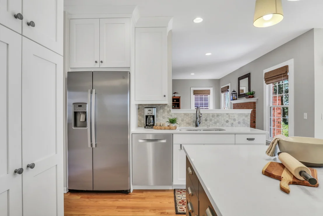 Photo of 983 Mount Vernon Drive