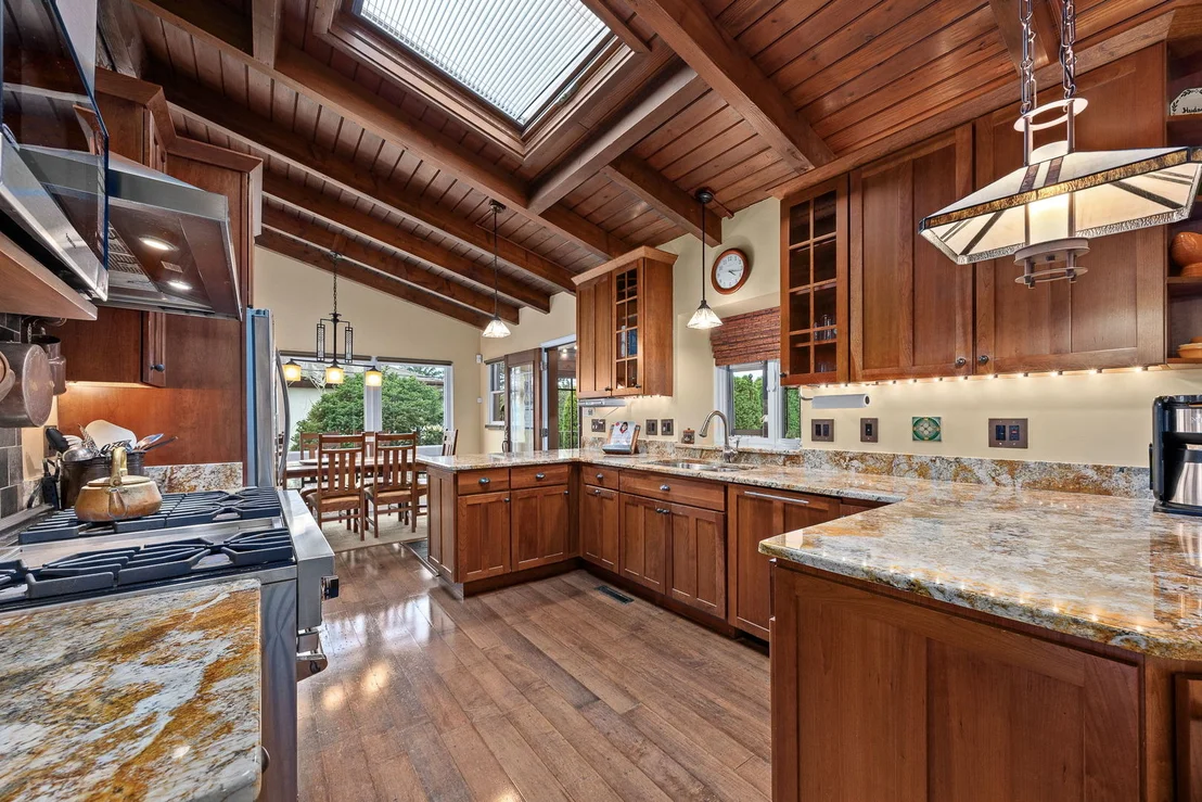 Photo of 12 Meadowood Drive