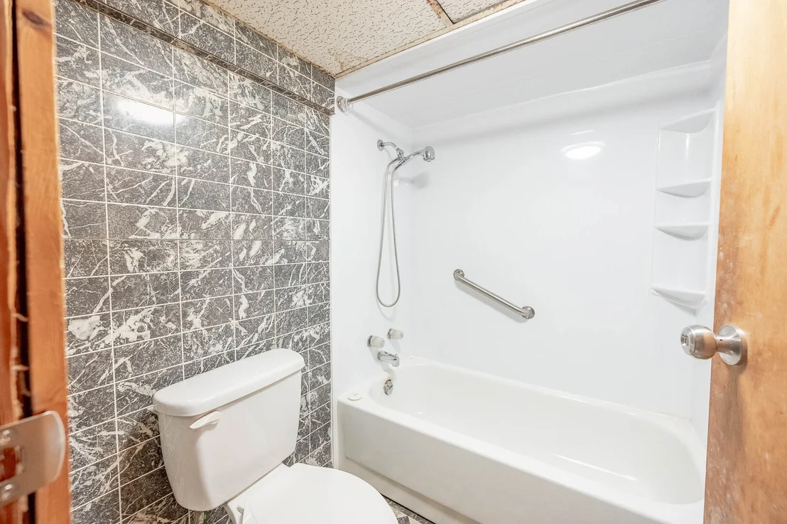 Photo of 39 W 113th Place
