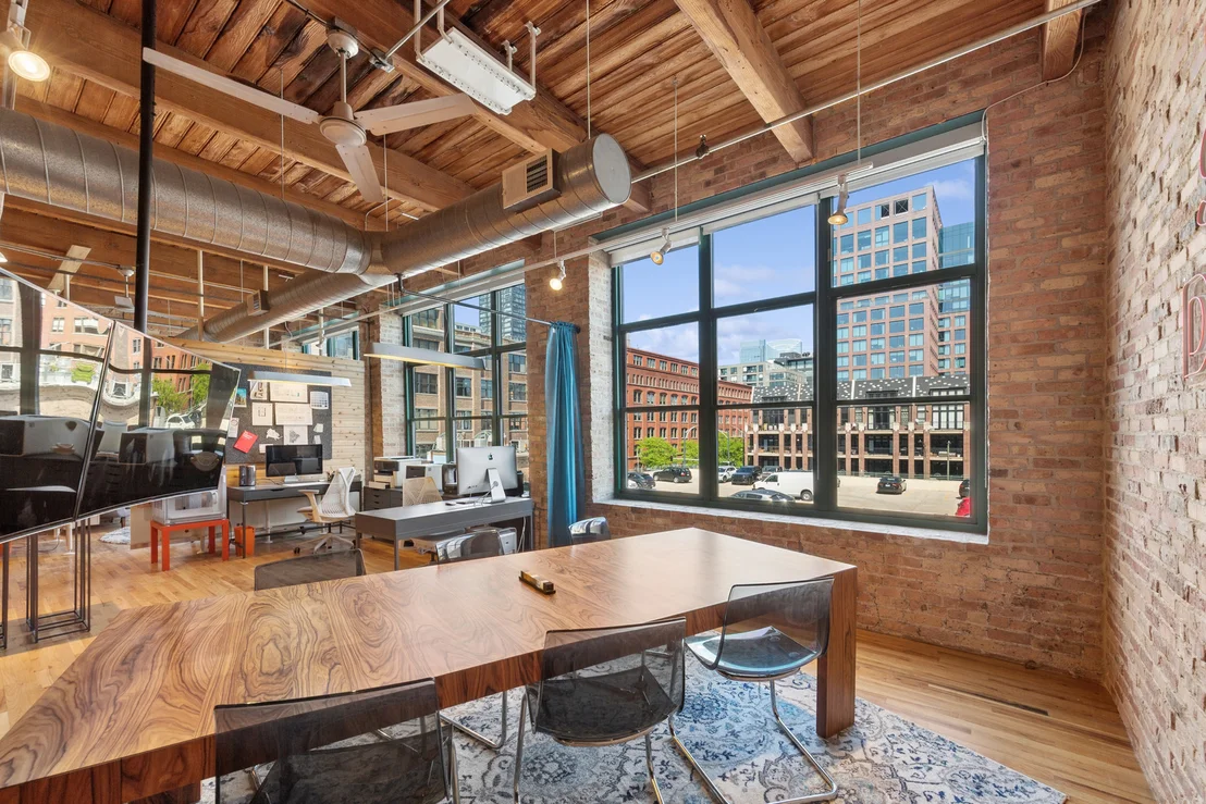 Photo of Unit 3G at 1017 W Washington Boulevard