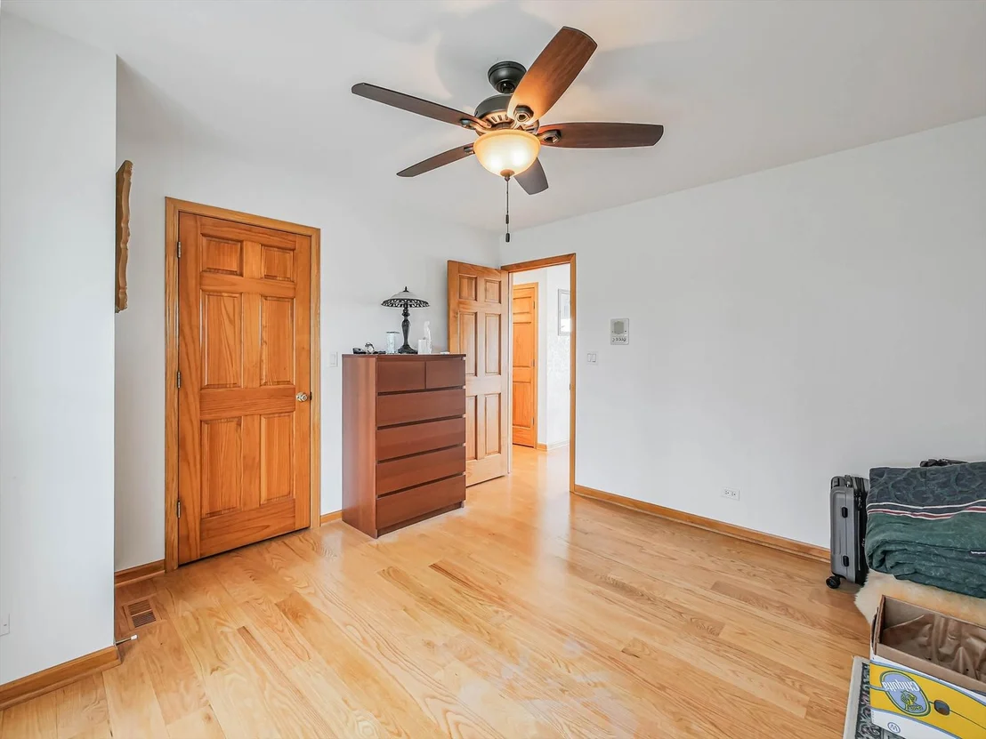 Photo of 1212 Grove Avenue